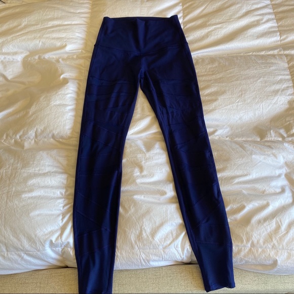 🌿🤍Lululemon Mesh🤍🌿 - Picture 4 of 7